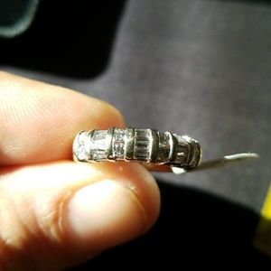 14k  ring solid white gold .5 c.t tw nat. diamond